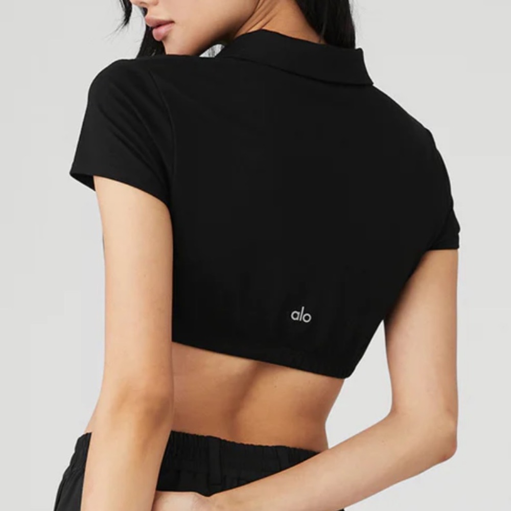 ALO Yoga Cropped Prestige Polo
